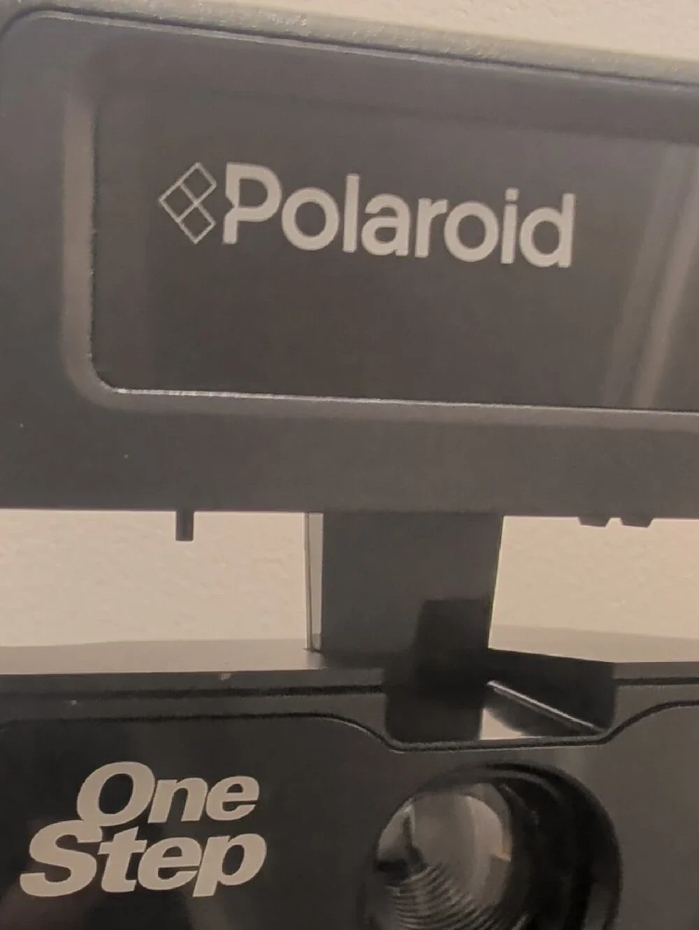 Polaroid OneStep Instant Camera in Black with Black Carry Case